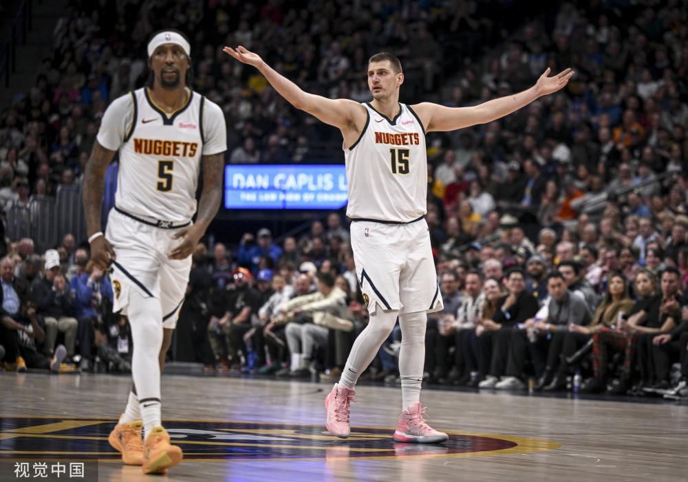 者对运动员 者对运动员